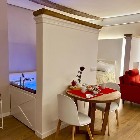 Elena'S Suite Sutri Exterior foto