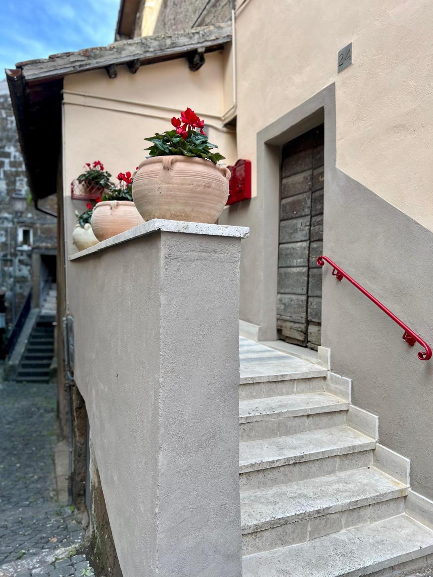 Elena'S Suite Sutri Exterior foto
